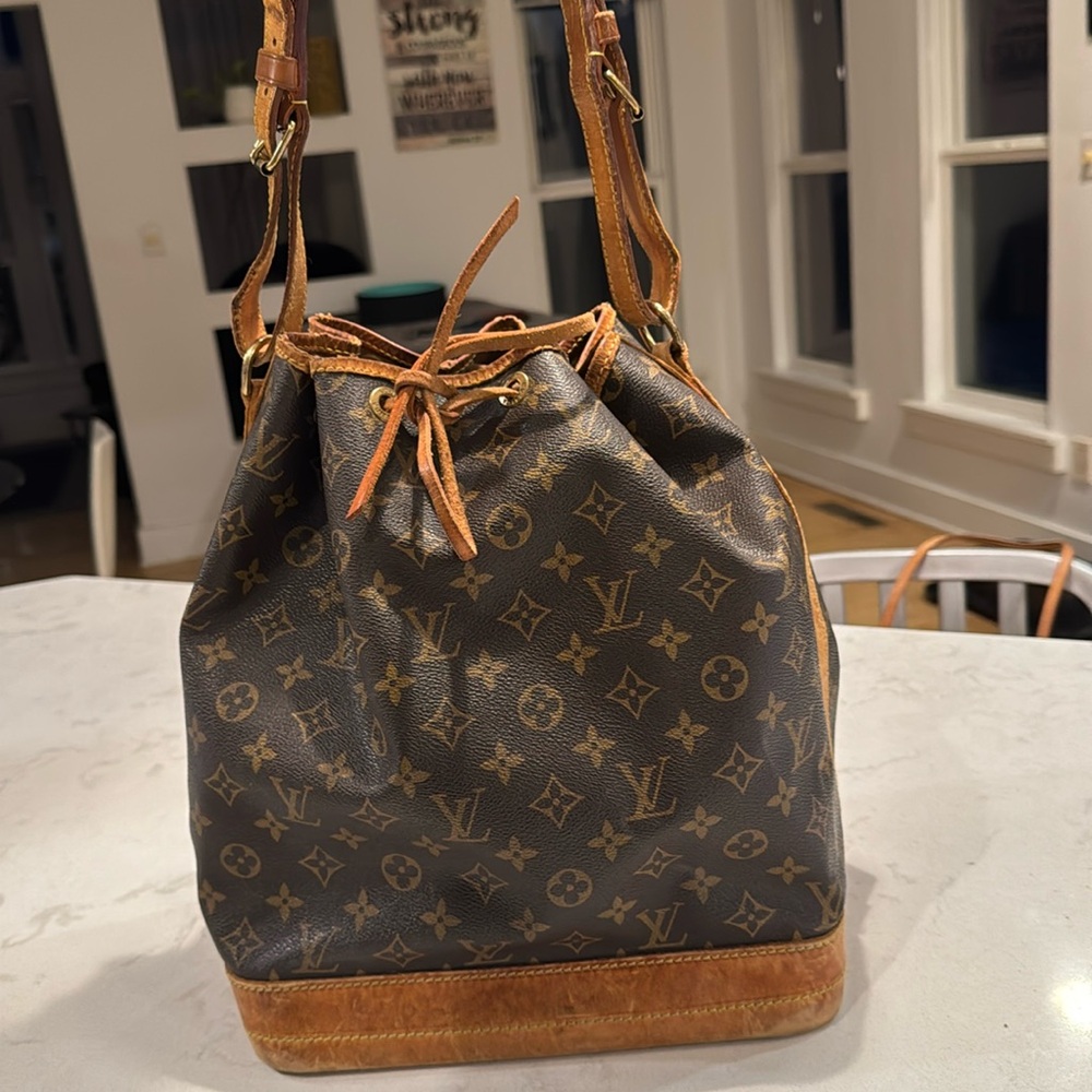 Authentic Vintage Louis Vuitton Monogram Noe GM❤️Beautiful!